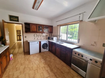 Moradia T4 para Venda em Quarteira