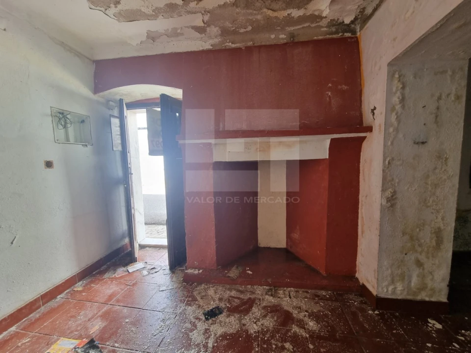 Moradia T4 para Venda em Alter do Chão Foto 10