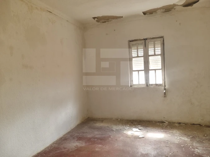 Moradia T4 para Venda em Alter do Chão Foto 16