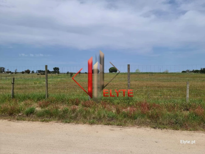 Terreno para Venda em Santo Estêvão Foto 1