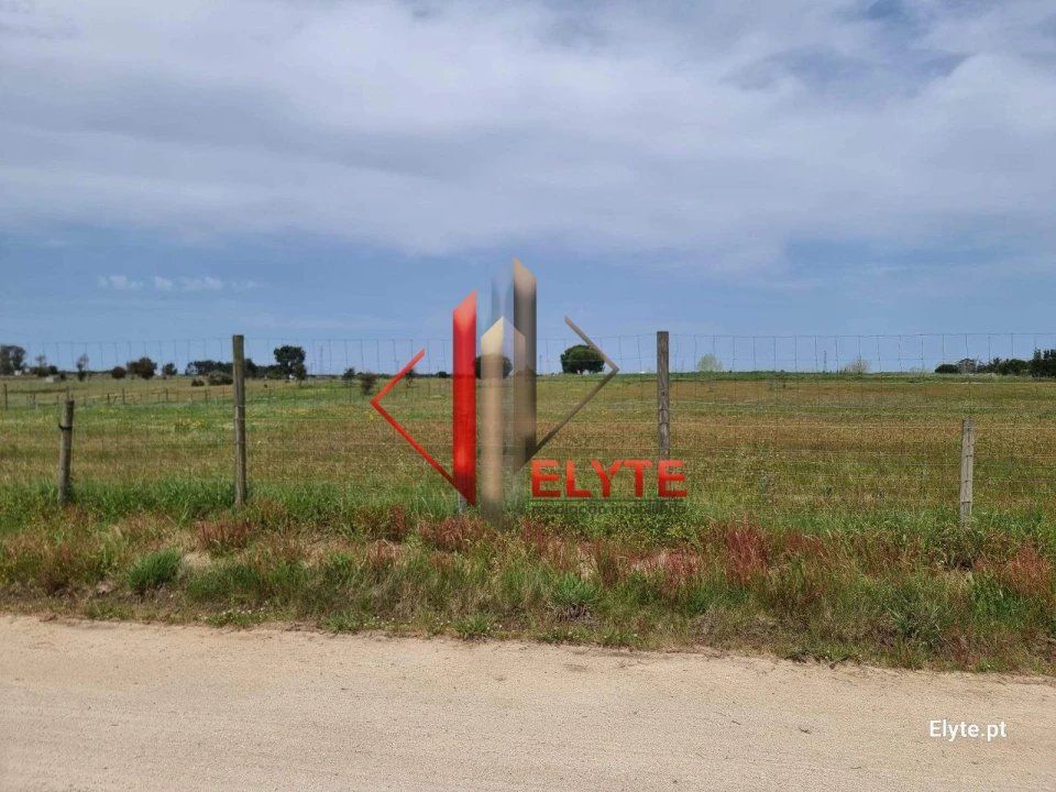 Terreno para Venda em Santo Estêvão Foto 1