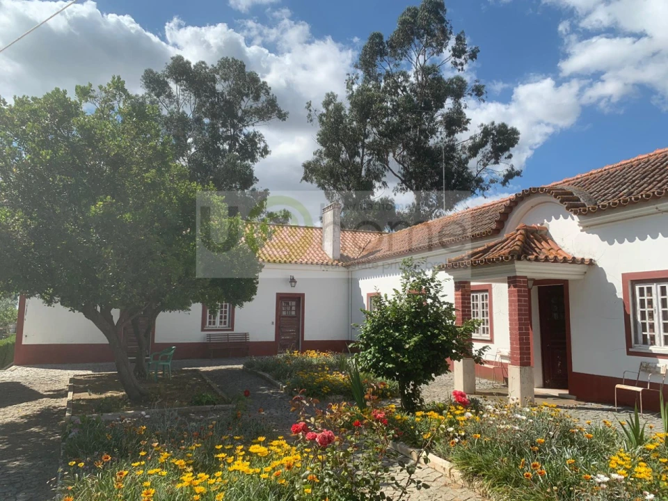 Quinta T5 para Venda em Nossa Senhora da Vila, Nossa Senhora do Bispo e Silveiras Foto 2