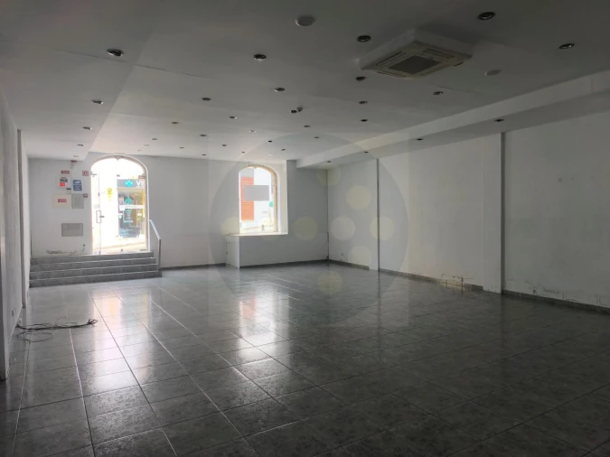 Loja para Arrendamento em Abrantes (São Vicente e São João) e Alferrarede Foto 6