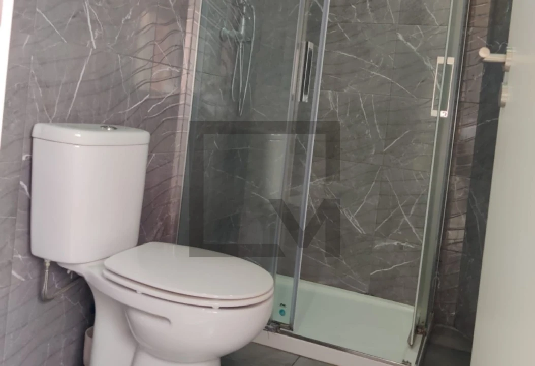 Prédio para Venda em Almada, Cova da Piedade, Pragal e Cacilhas Foto 14