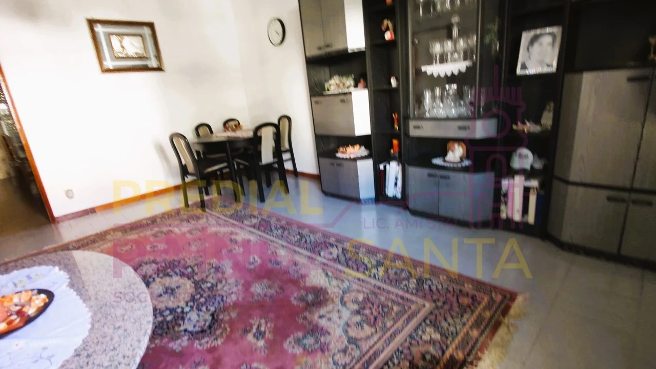 Moradia T5 para Venda em Guarda Foto 11