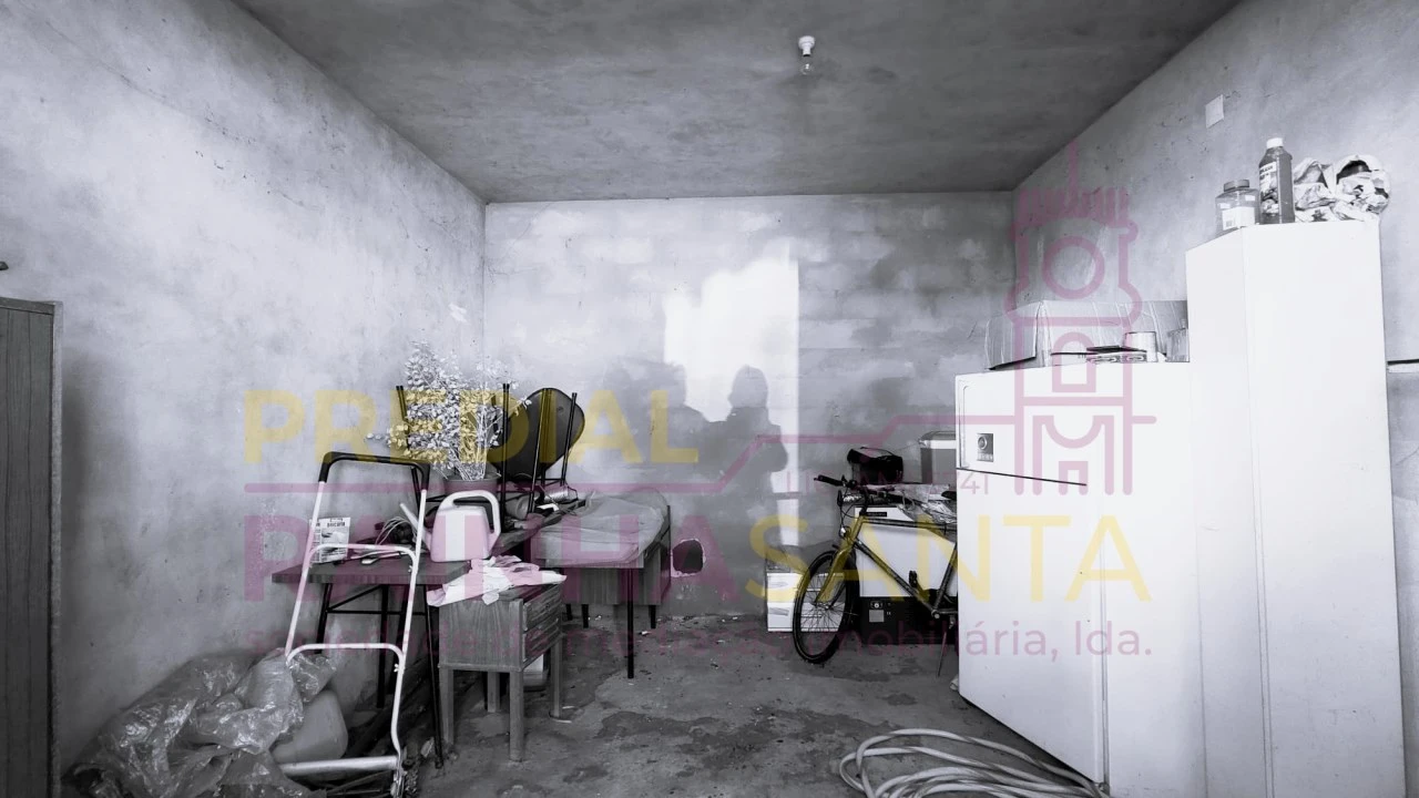 Moradia T5 para Venda em Guarda Foto 16