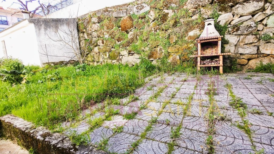 Moradia T5 para Venda em Guarda Foto 13