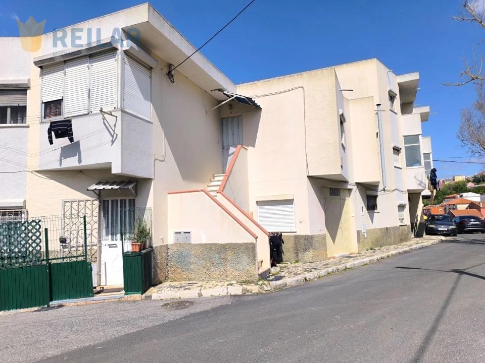 Terreno para Venda em Póvoa de Santo Adrião e Olival Basto Foto 6