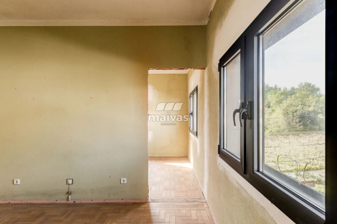 Moradia T4 para Venda em Pico de Regalados, Gondiães e Mós Foto 7