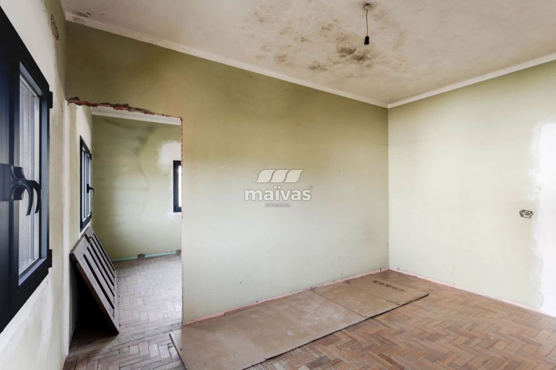 Moradia T4 para Venda em Pico de Regalados, Gondiães e Mós Foto 10