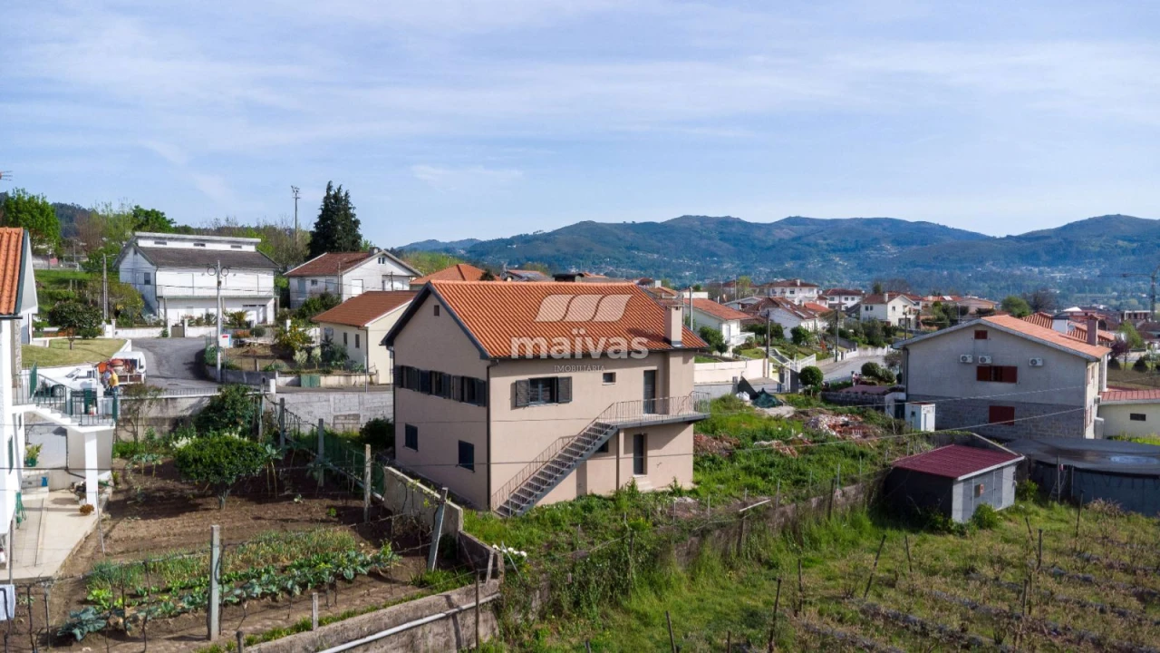 Moradia T4 para Venda em Pico de Regalados, Gondiães e Mós Foto 20