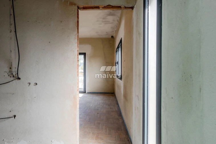 Moradia T4 para Venda em Pico de Regalados, Gondiães e Mós Foto 13