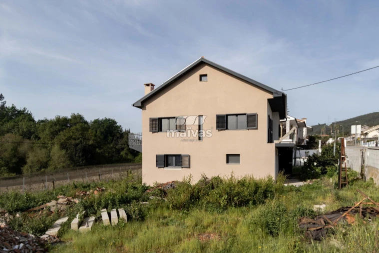 Moradia T4 para Venda em Pico de Regalados, Gondiães e Mós Foto 22