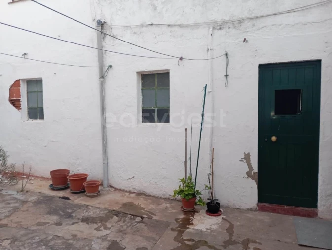 Moradia T1 para Venda em Beja (Santiago Maior e São João Baptista) Foto 9