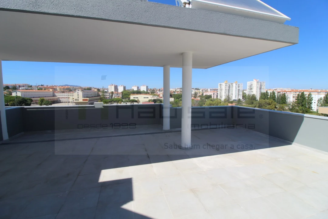 Apartamento T3 para Venda em Carcavelos e Parede Foto 3
