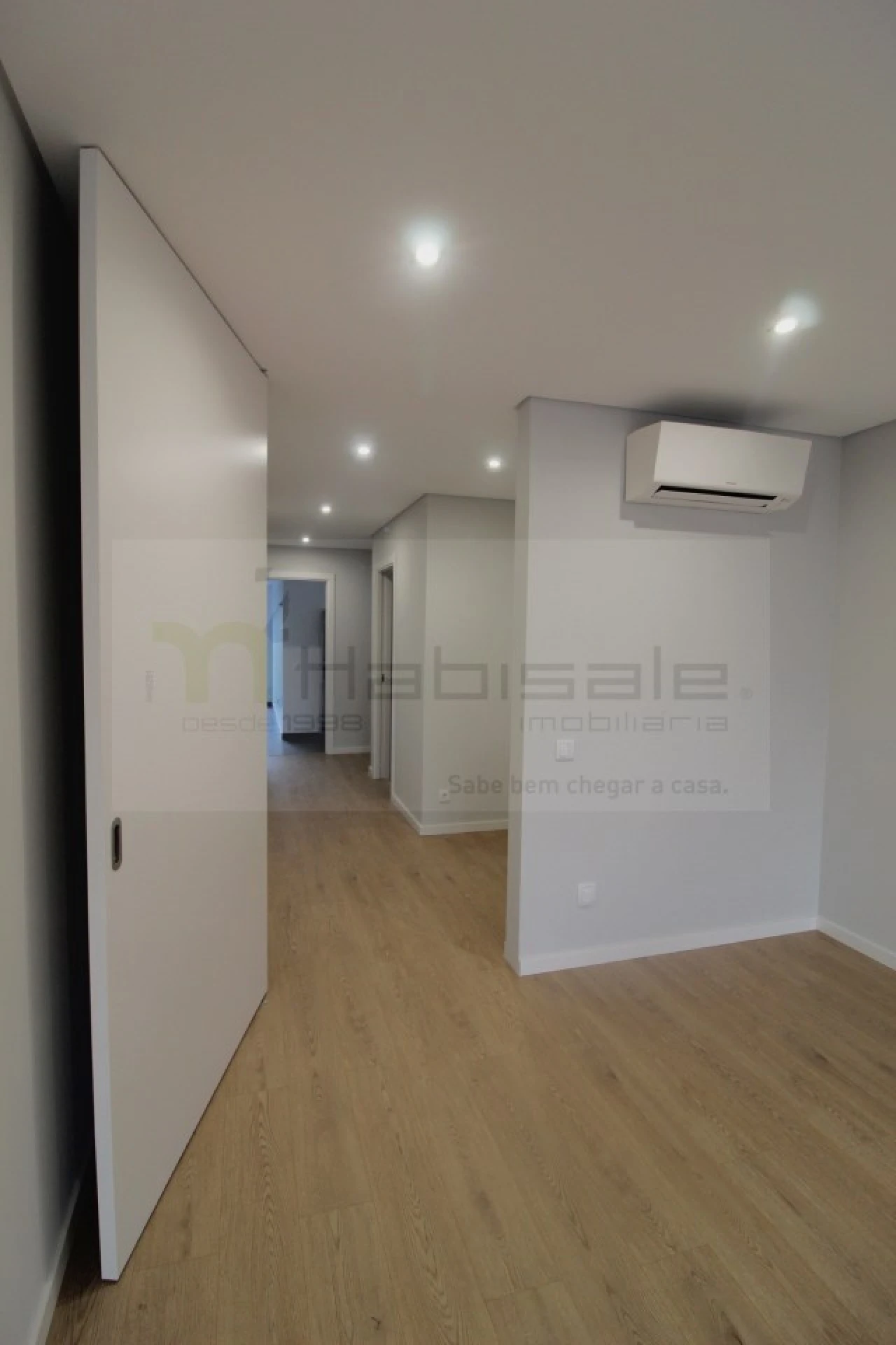 Apartamento T3 para Venda em Carcavelos e Parede Foto 11