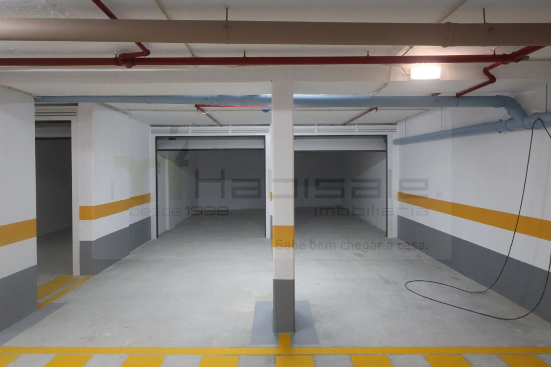 Apartamento T3 para Venda em Carcavelos e Parede Foto 27