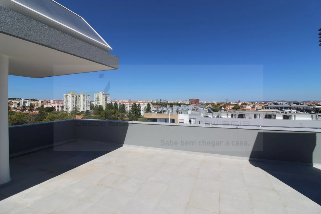 Apartamento T3 para Venda em Carcavelos e Parede Foto 30