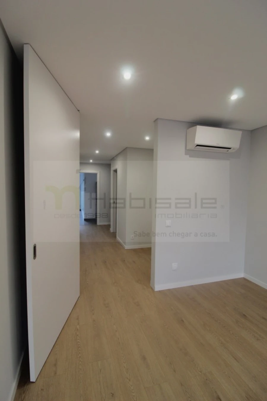 Apartamento T3 para Venda em Carcavelos e Parede Foto 11