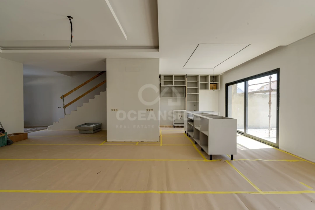 Moradia T4 para Venda em Rio de Mouro Foto 2