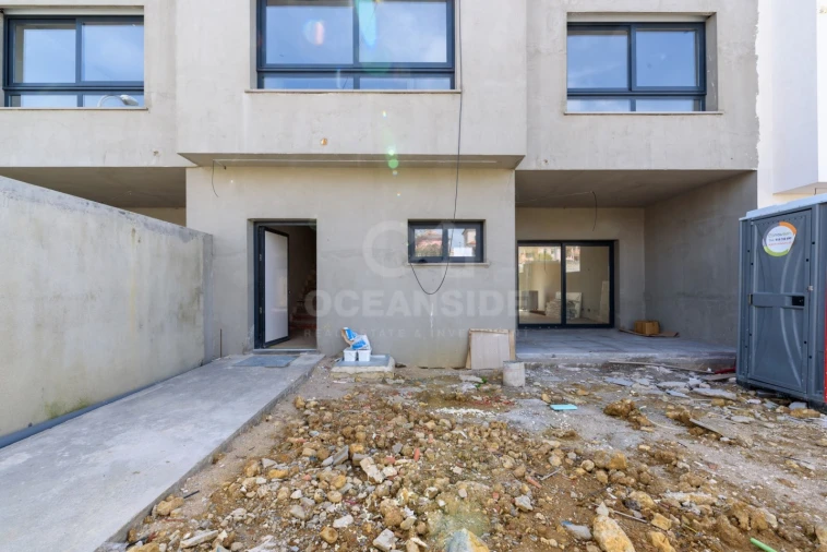 Moradia T4 para Venda em Rio de Mouro Foto 3