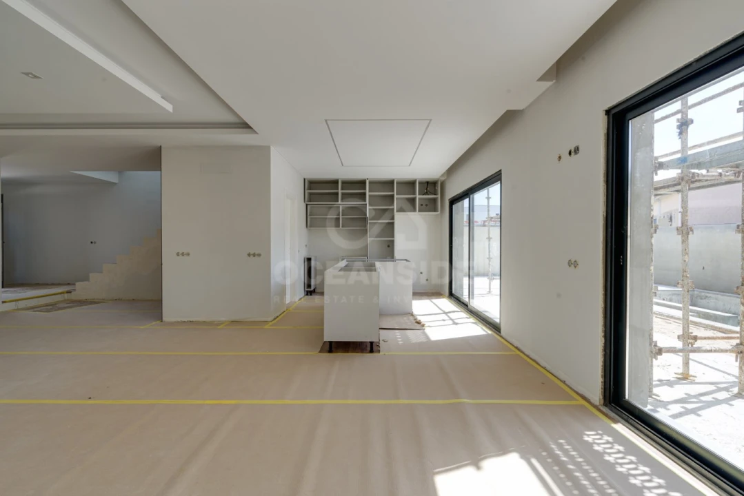 Moradia T4 para Venda em Rio de Mouro Foto 2