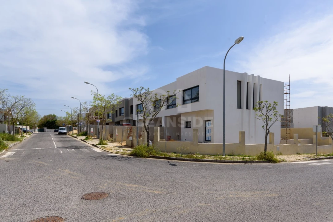 Moradia T4 para Venda em Rio de Mouro Foto 29