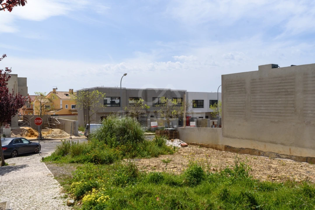 Moradia T4 para Venda em Rio de Mouro Foto 31