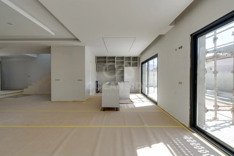 Moradia T4 para Venda em Rio de Mouro Foto 2