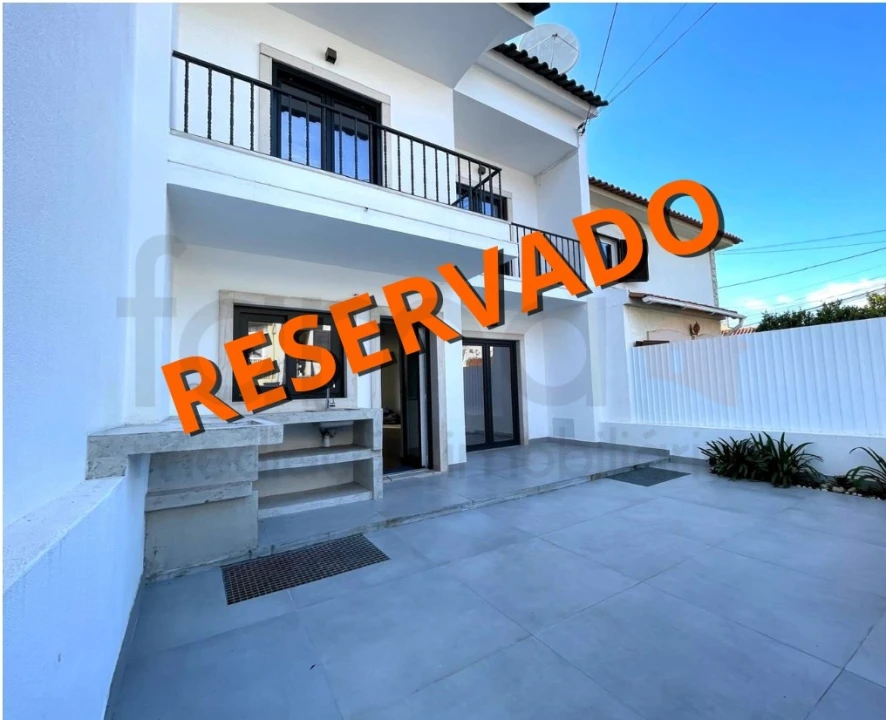 Moradia T3 para Venda em São Domingos de Rana Foto 1