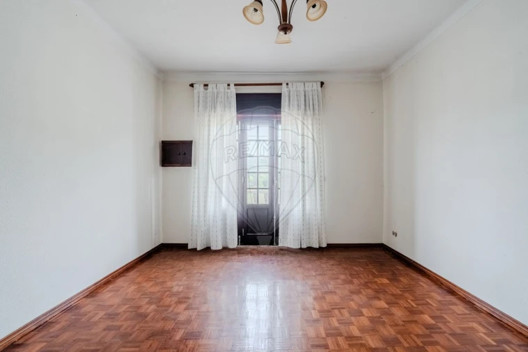 Moradia T3 para Venda em Maxial e Monte Redondo Foto 19