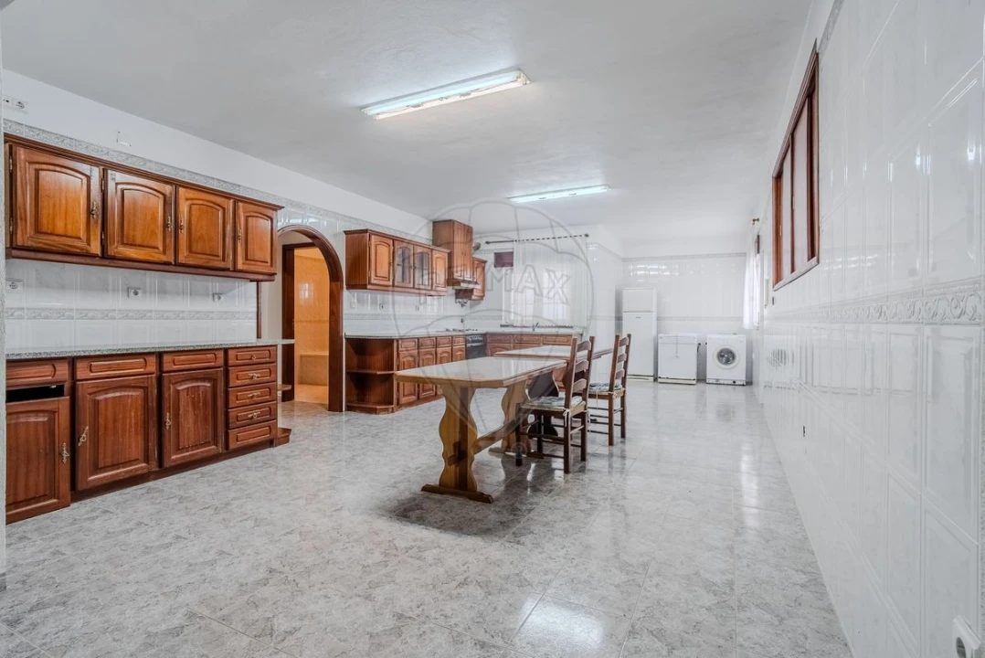 Moradia T3 para Venda em Maxial e Monte Redondo Foto 5