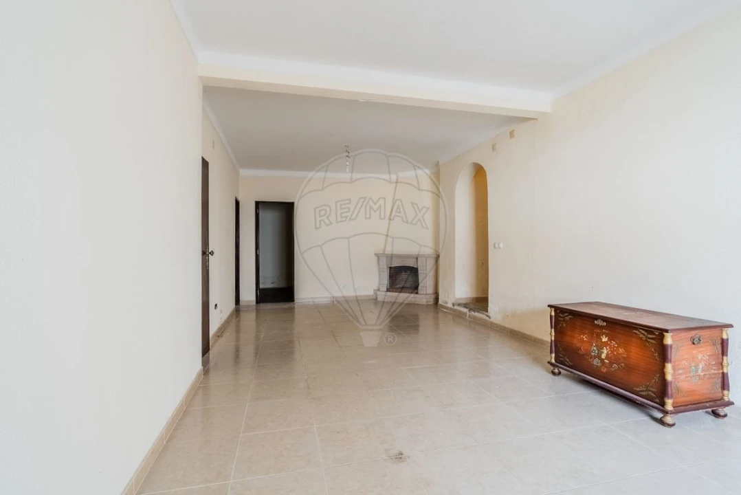 Moradia T3 para Venda em Maxial e Monte Redondo Foto 11