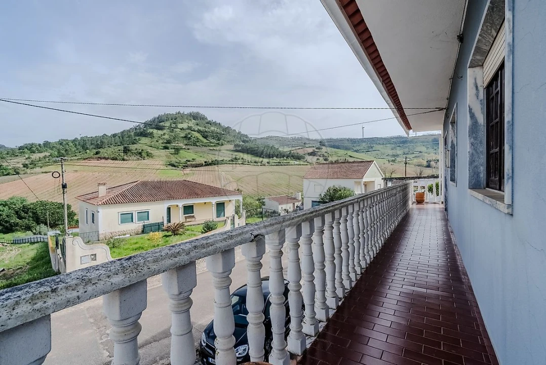 Moradia T3 para Venda em Maxial e Monte Redondo Foto 30