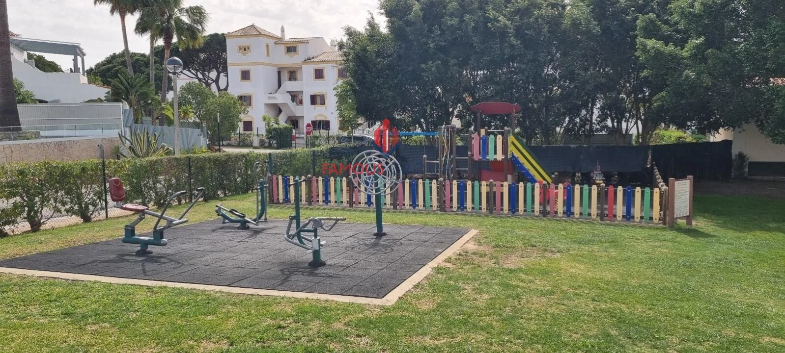 Apartamento T2 para Venda em Quarteira Foto 3