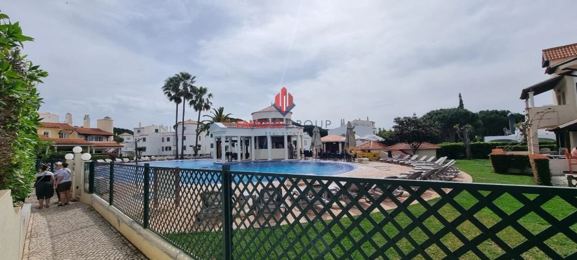 Apartamento T2 para Venda em Quarteira Foto 17