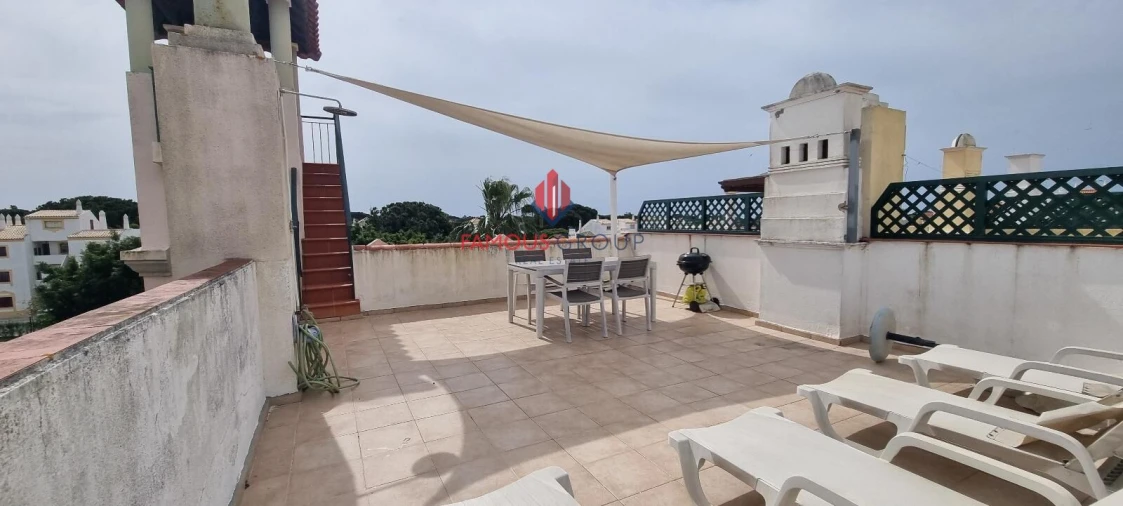Apartamento T2 para Venda em Quarteira Foto 41