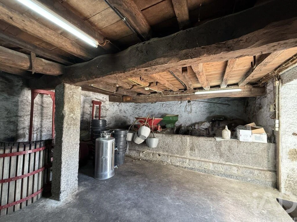 Moradia T11 para Venda em Vila Cova da Lixa e Borba de Godim Foto 21