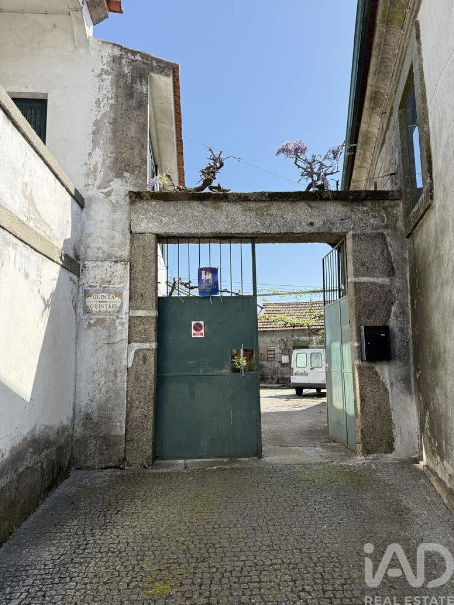 Moradia T11 para Venda em Vila Cova da Lixa e Borba de Godim Foto 22