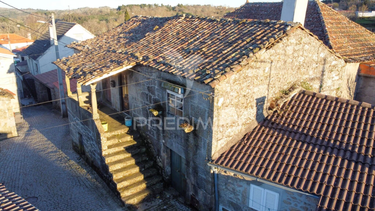 Moradia T2 para Venda em Torre do Terrenho, Sebadelhe da Serra e Terrenho Foto 2