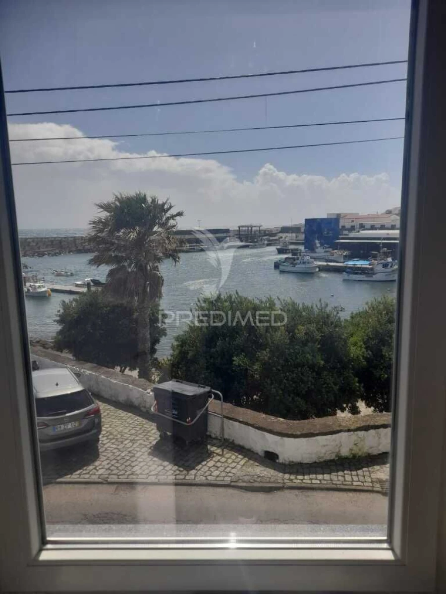 Moradia T3 para Venda em Angra (São Pedro) Foto 2