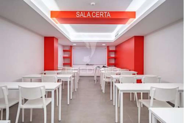 Escritório para Venda em Funchal (Santa Luzia) Foto 8