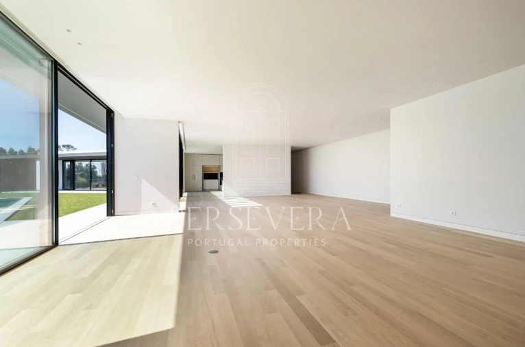 Moradia T5 para Venda em Santa Maria e São Miguel, São Martinho, São Pedro Penaferrim Foto 4