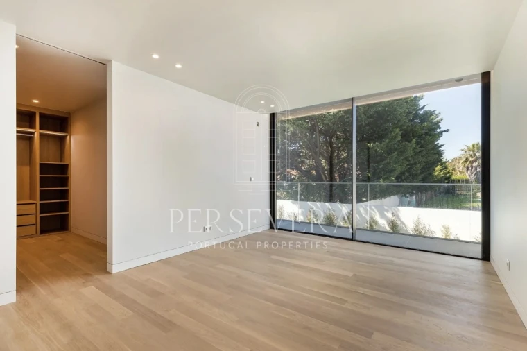 Moradia T5 para Venda em Santa Maria e São Miguel, São Martinho, São Pedro Penaferrim Foto 14