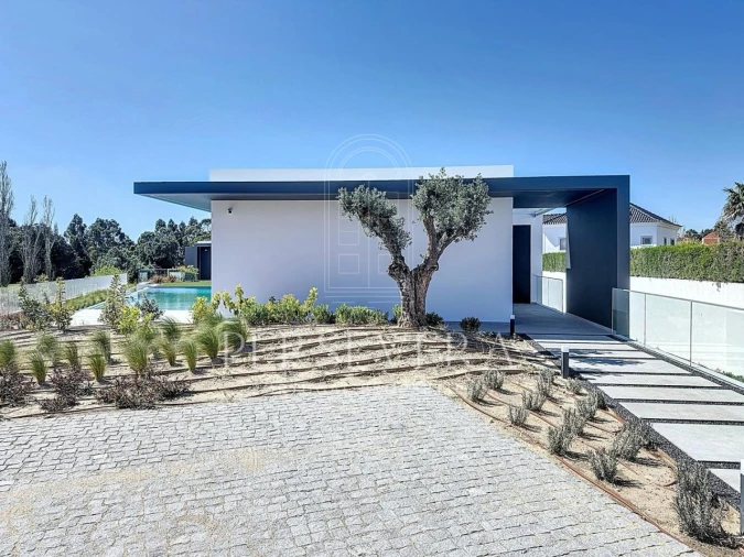 Moradia T5 para Venda em Santa Maria e São Miguel, São Martinho, São Pedro Penaferrim Foto 17