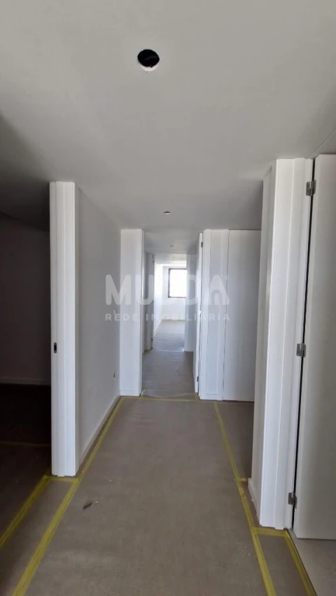 Apartamento T2 para Venda em São João da Madeira