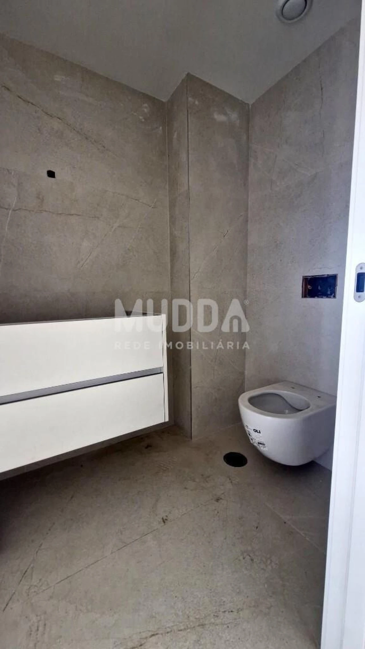 Apartamento T2 para Venda em São João da Madeira Foto 14