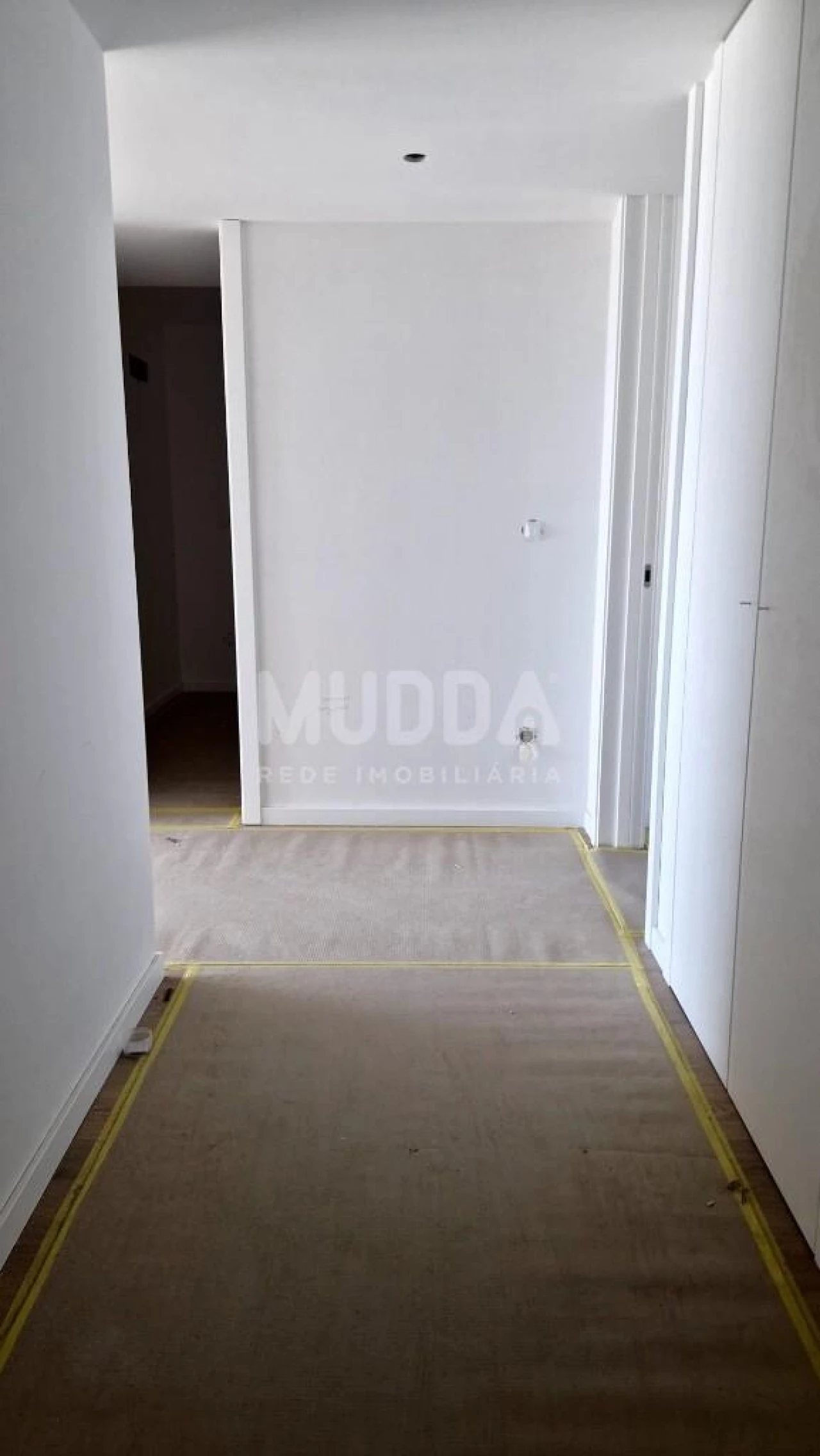 Apartamento T2 para Venda em São João da Madeira Foto 2