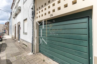 Moradia T8 para Venda em Ramalde
