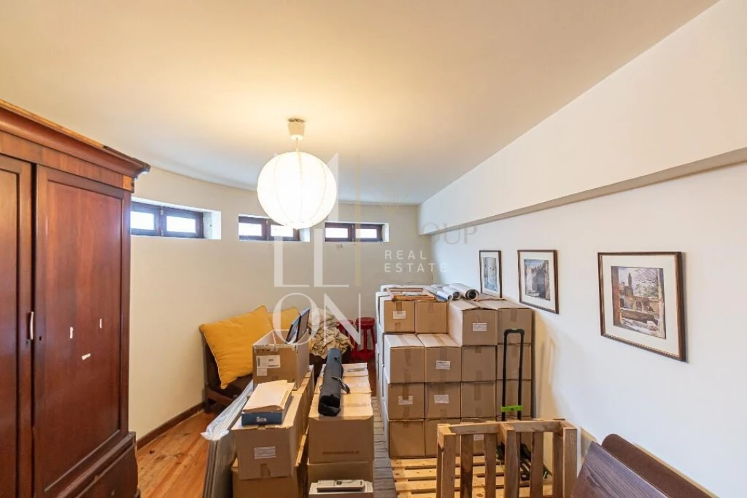 Moradia T8 para Venda em Ramalde Foto 25